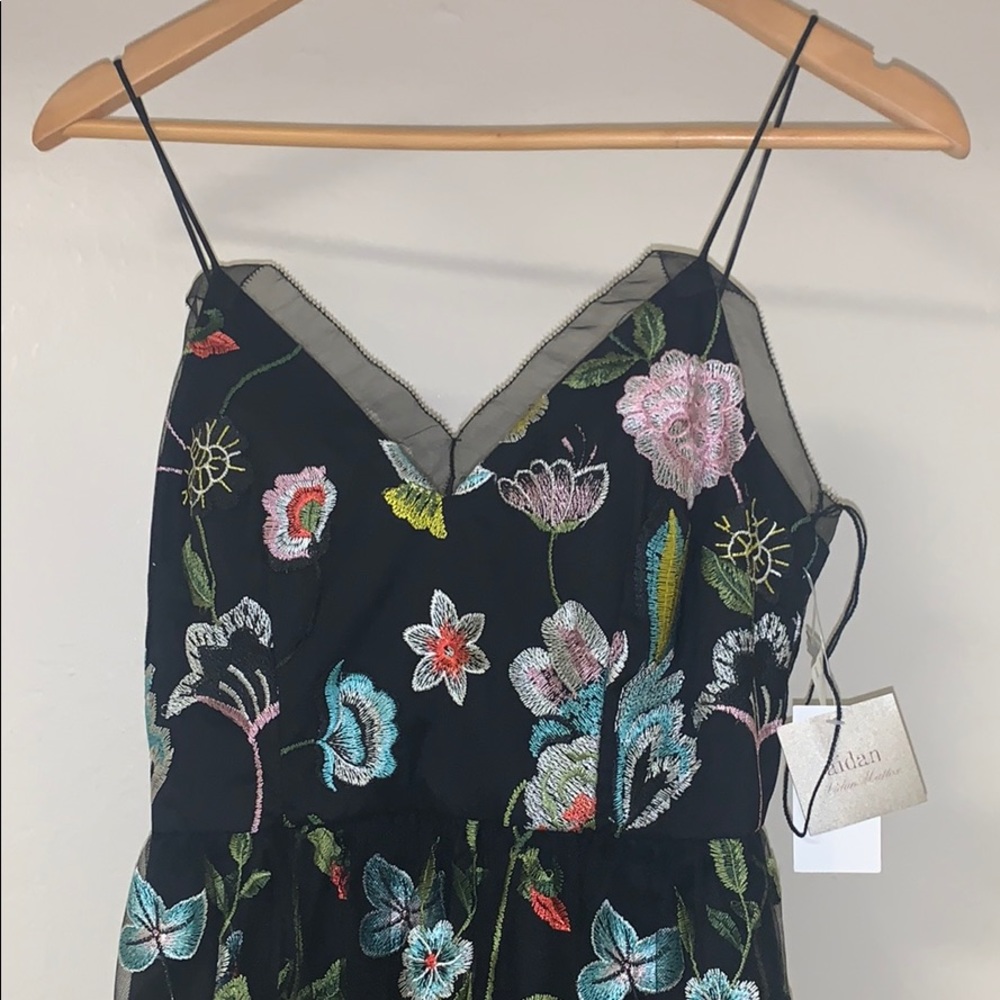 BEAUTIFUL Fully Embroidered Floral Gown - Picture 5 of 10